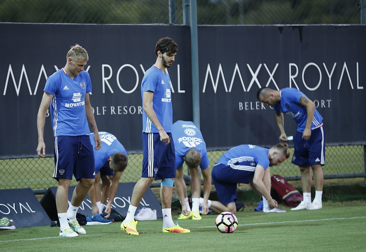 切尔西客场逆转沃特福德，球队迅速恢复积极状态的简单介绍